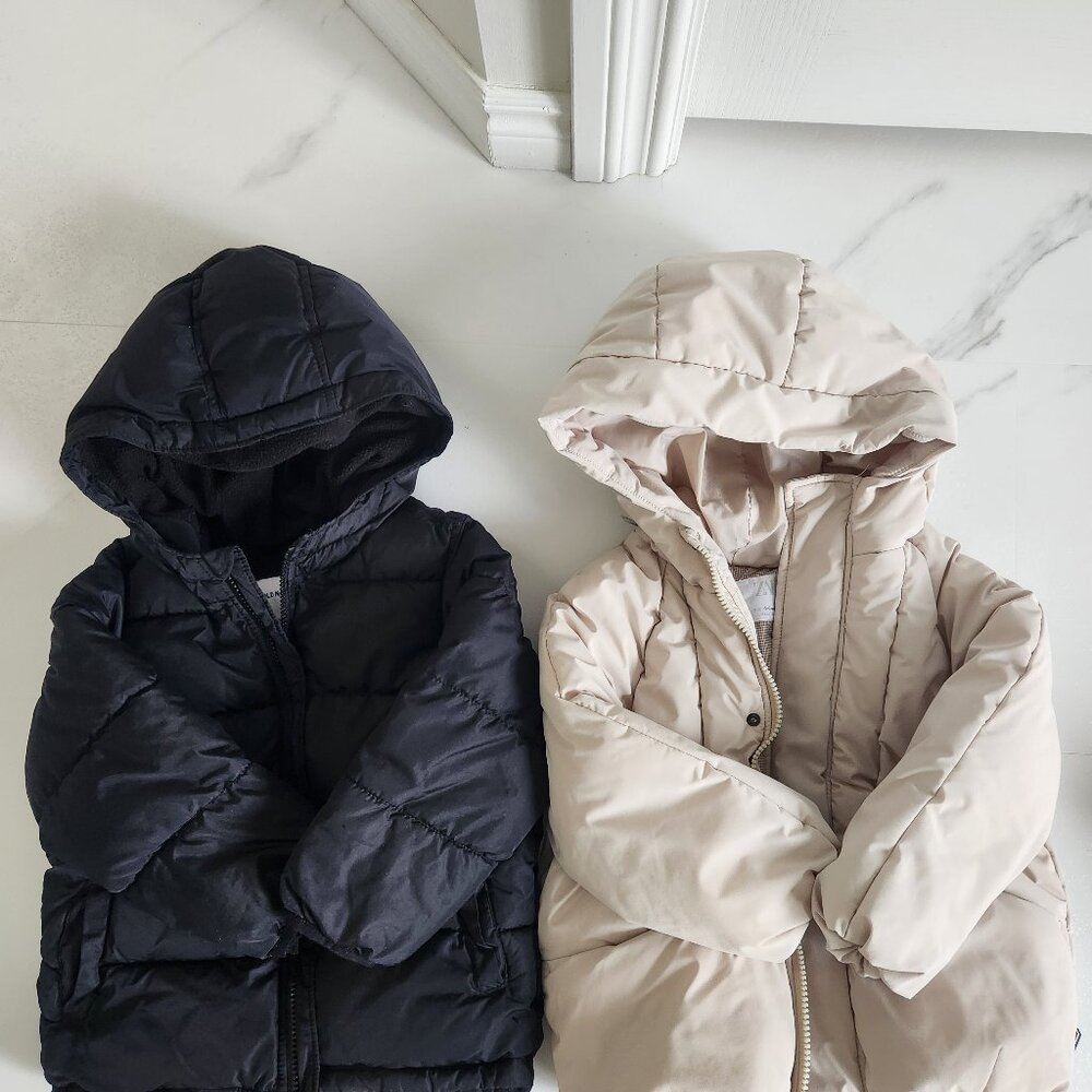 Set of kids puffer jackets